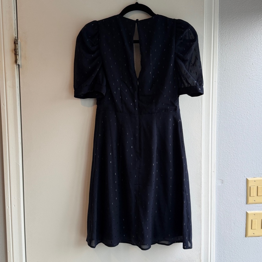 Express Dress - Picture 6 of 7
